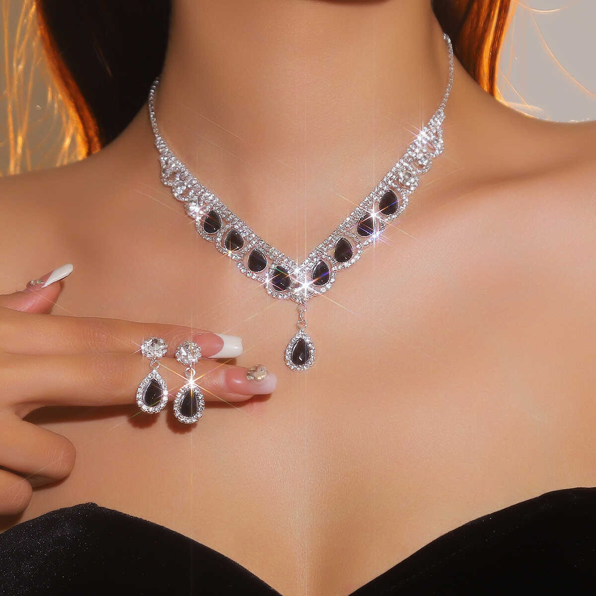 Al Ain Jewelry & Watches Exhibition 2025 - DINGKA Vintage Diamant Waterdruppel Hanger Ketting